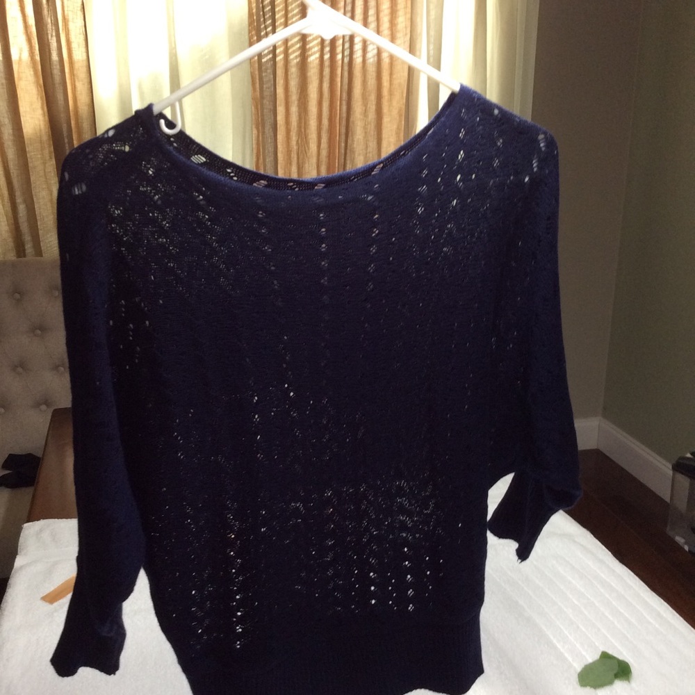 Blouse - Picture 2 of 3